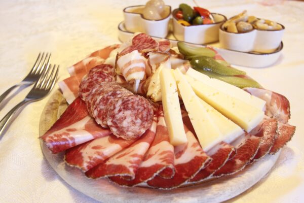 Il nostro tagliere di salumi e formaggi